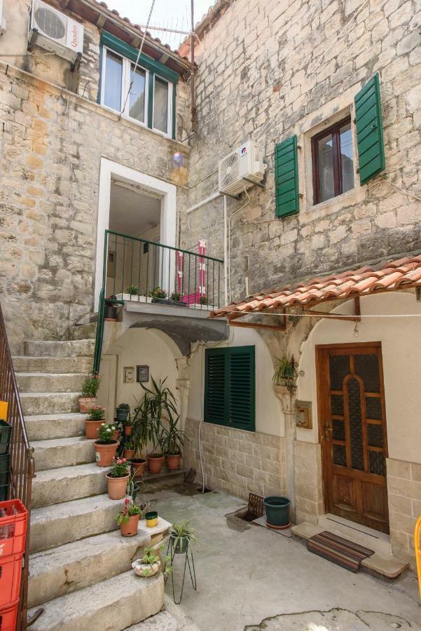King&Queen Kastela Exterior photo
